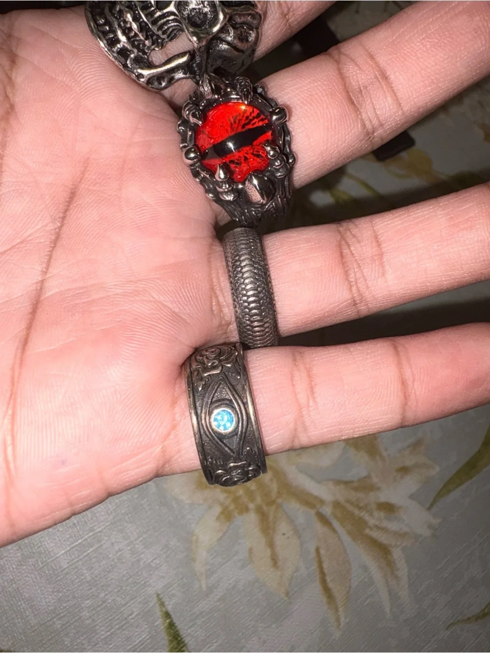 Random rings - Picture 3 of 8